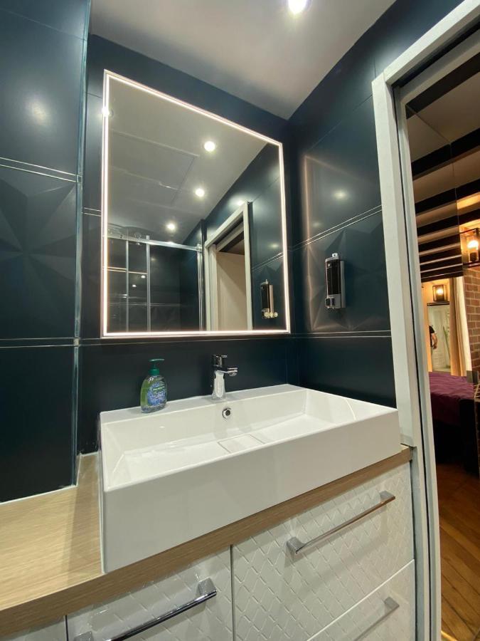 Aparthotel Beautiful Mini Loft Near Saint-Lazare à Paris Extérieur photo